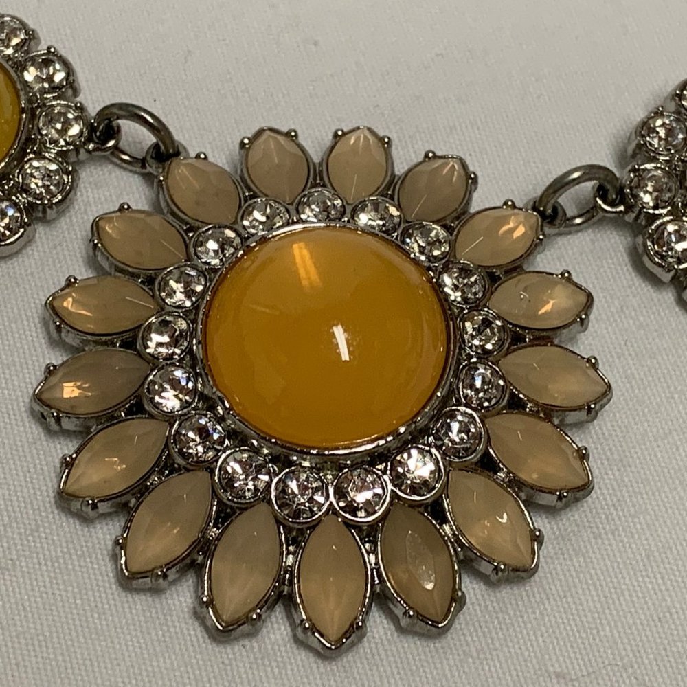 LIA SOPHIA NECKLACE CHRISTINA'S JOY FLOWER CLUSTER STATEMENT NECKLACE - Picture 2 of 7